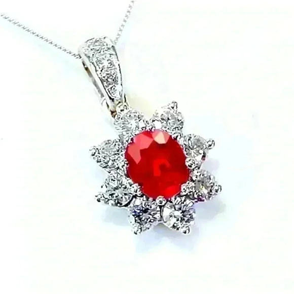 NEW Gorgeous 925 Sterling Silver Ruby and White Sapphires Flower Necklace - Picture 1 of 3